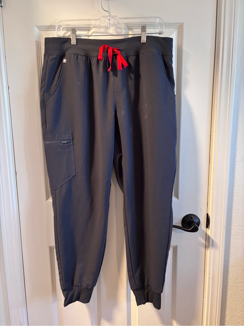 Figs Zamora jogger scrub pants-read description